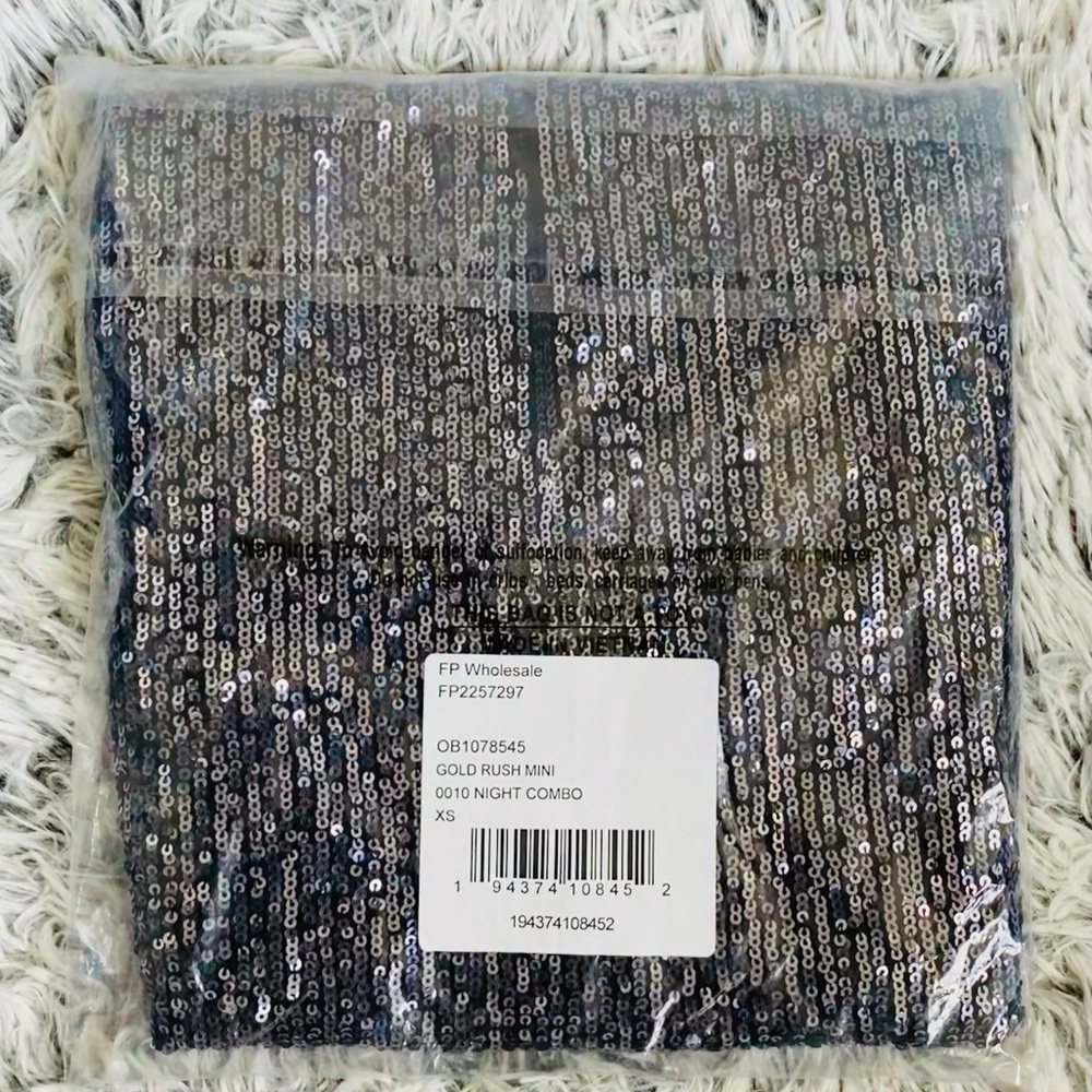 Free People Gold Rush Mini NWT - Picture 3 of 9
